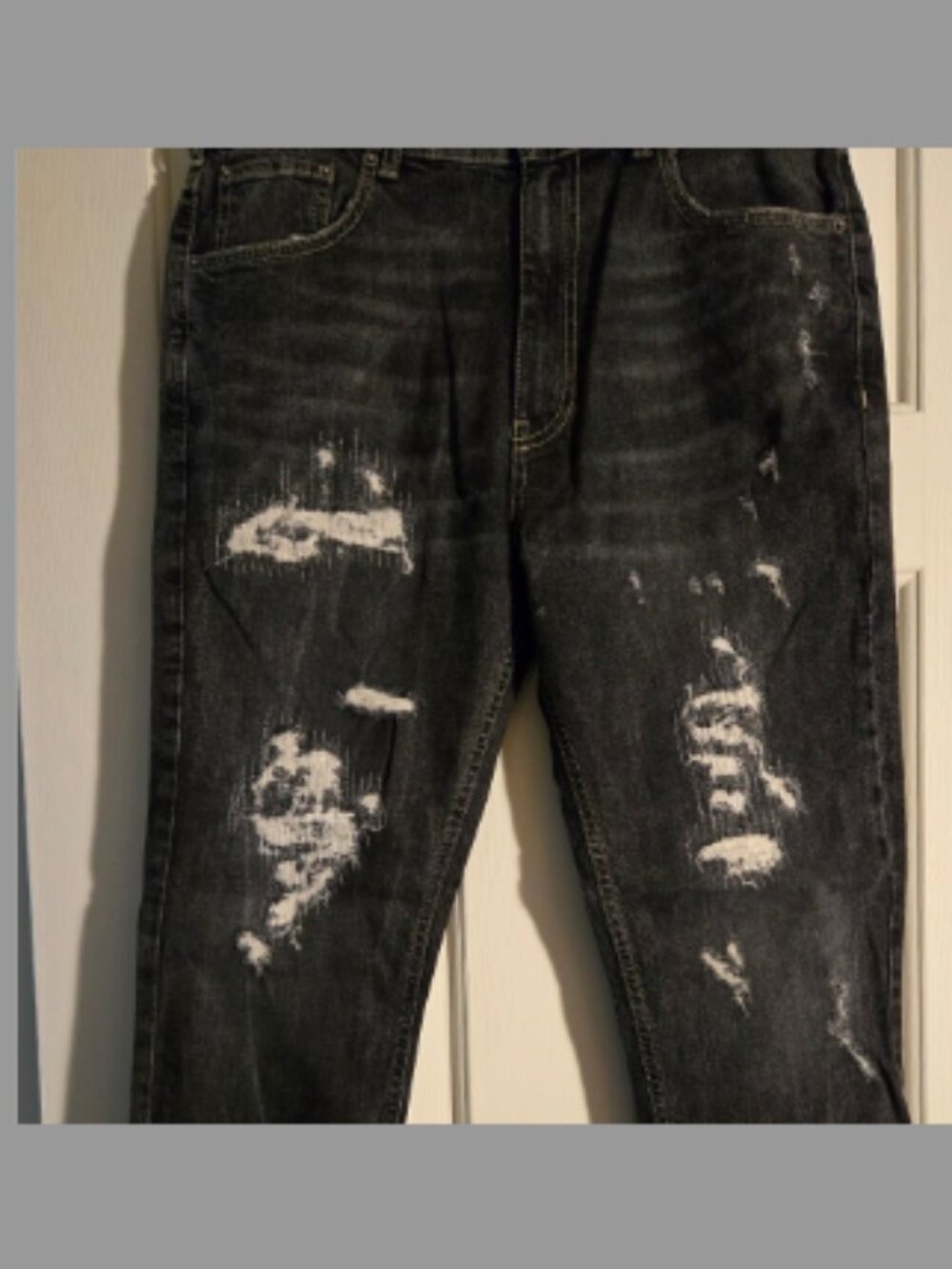 Ser.O.Ya NWT Diego Tapered Cropped Distressed Denim Jeans